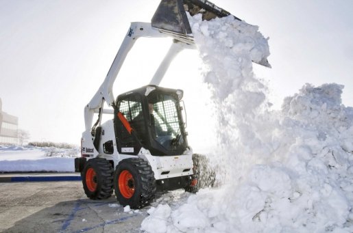 Уборка и вывоз снега спецтехникой стоимость услуг и где заказать - Калининград