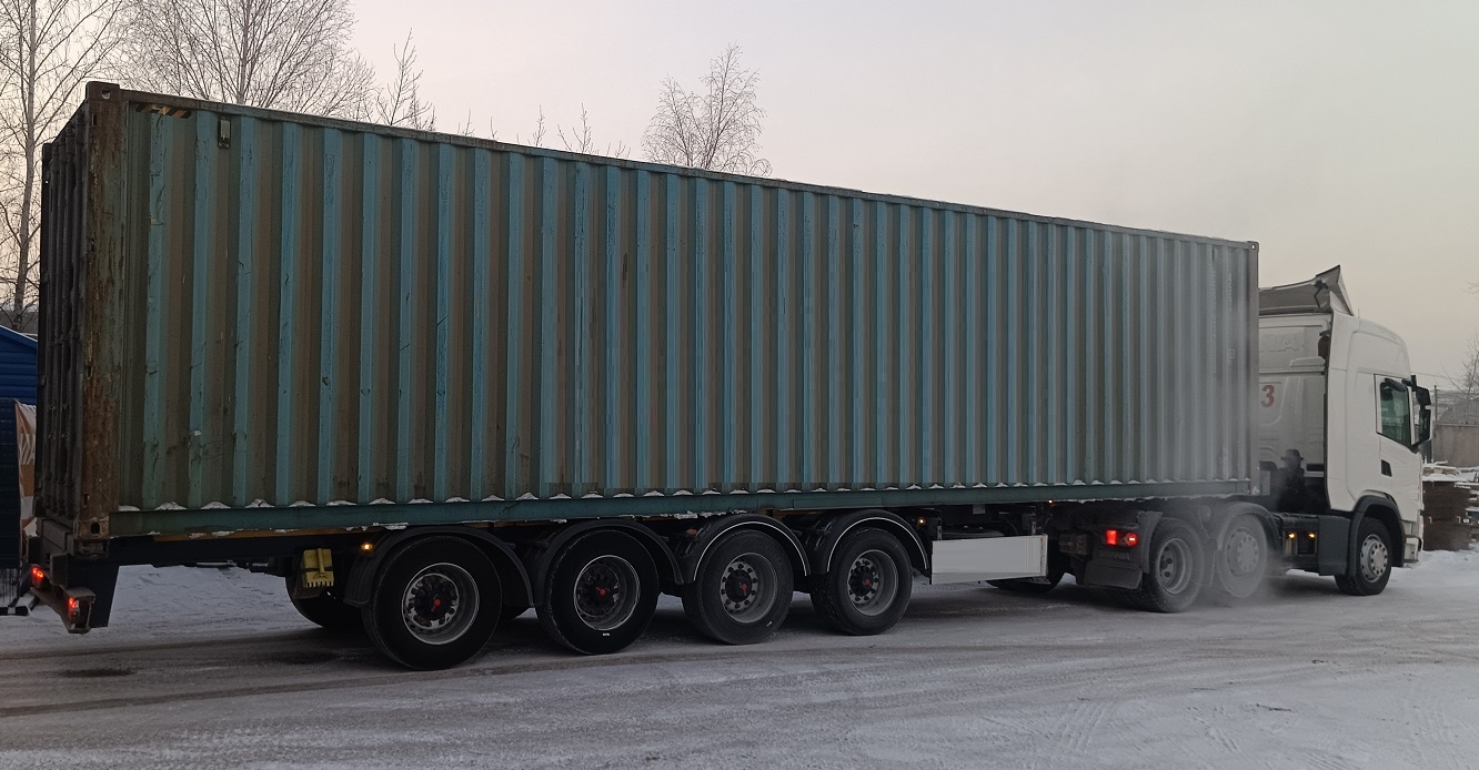 Контейнеровоз для перевозки контейнеров 20 и 40 футов в Немане